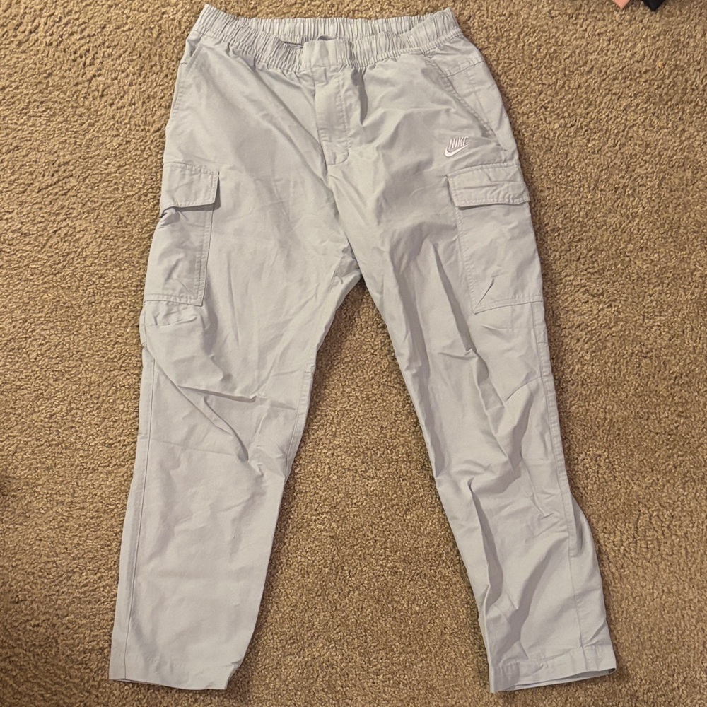 Nike Men's Light Gray Cargo Pants